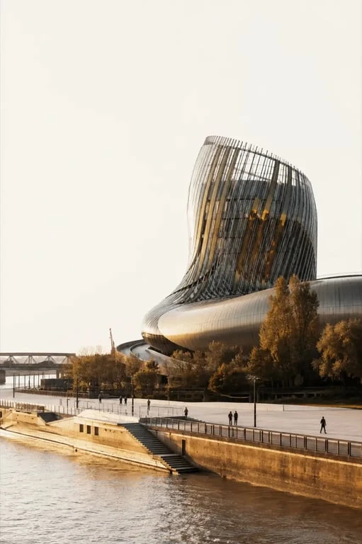 Bacalan Bordeaux : la Cité du Vin au bord des quais
